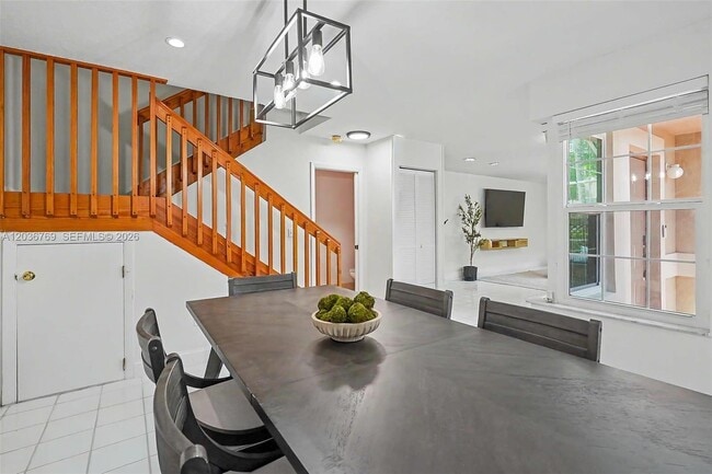 Building Photo - 10994 Neptune Dr