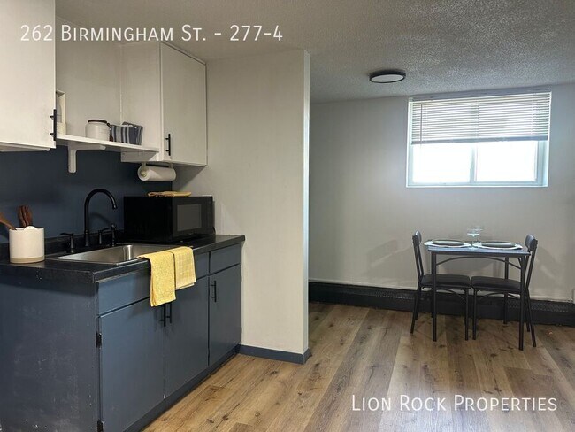 Building Photo - 262 Birmingham St