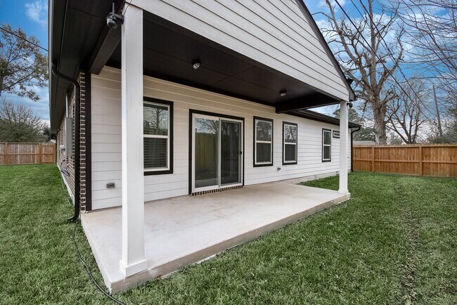 Building Photo - 2139 Counter Point Dr