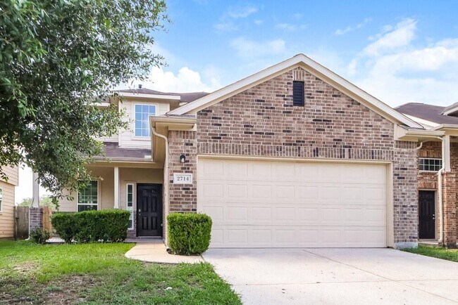 Primary Photo - 2714 Mesquite Ridge Dr