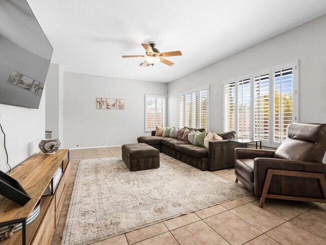 Building Photo - 4613 E Tumbleweed Dr