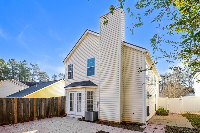 Building Photo - 307 Paxton Ct