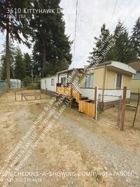 Building Photo - 3610 Kittyhawk Dr NW