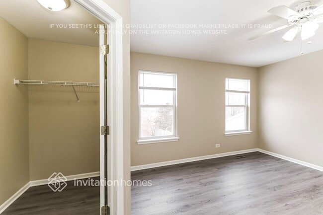 Building Photo - 180 E Big Horn Dr