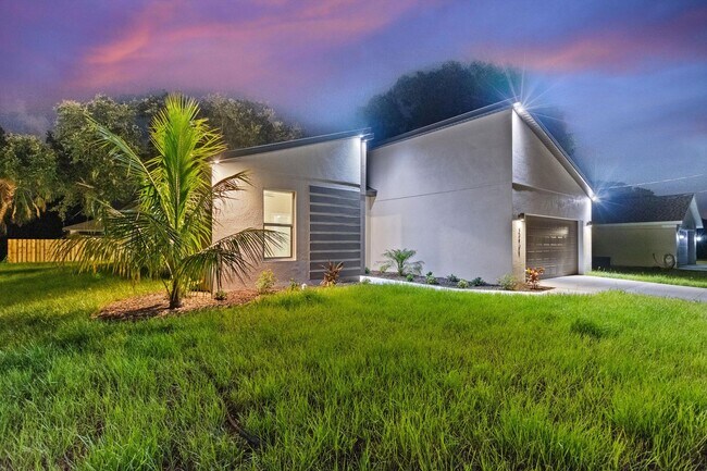 Building Photo - Deposit-Free! Modern, energy efficient hom...