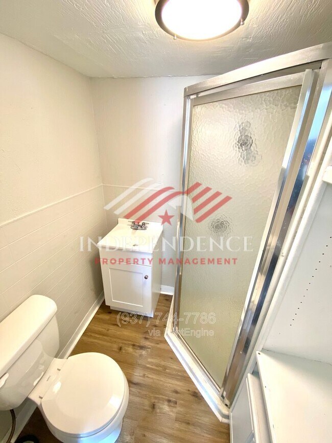 Building Photo - 906 Vine St