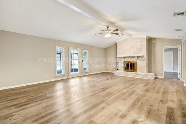Building Photo - 10855 Mandarin Station Dr W