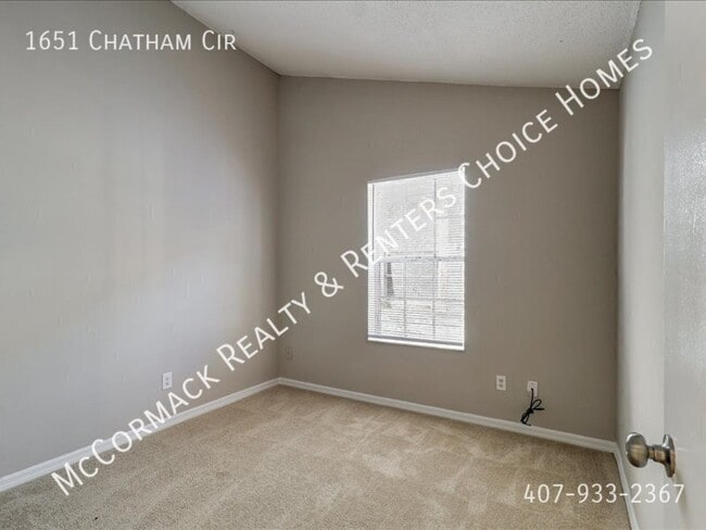 Building Photo - 1651 Chatham Cir