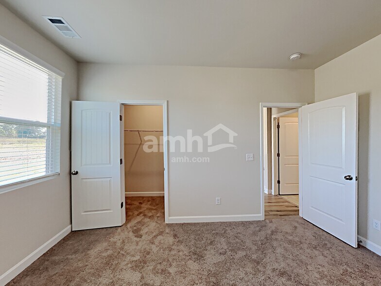 Building Photo - 4309 Fieldcrest Dr