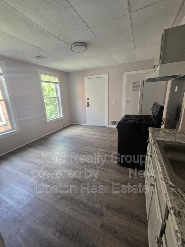 Building Photo - 52 Blue Hill Ave