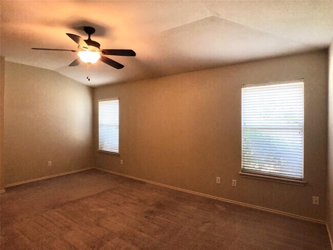 Building Photo - 2141 Pearson Way