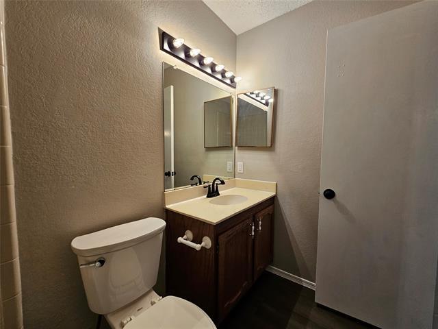 Building Photo - 824 Bailey Dr