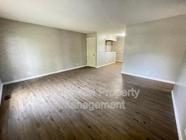 Building Photo - 2331 Lost Hollow Ct