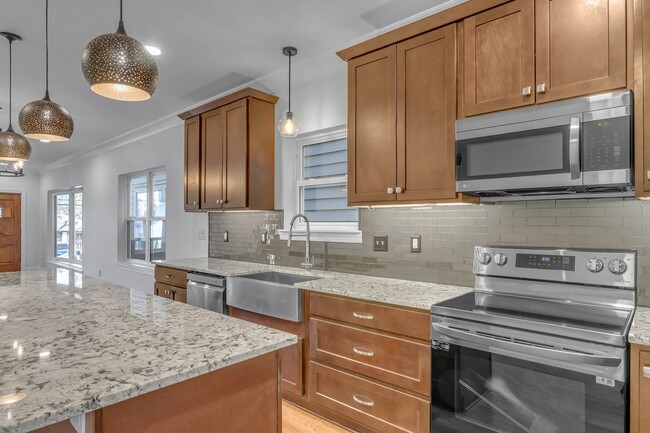 Building Photo - all new East/Cleveland Park Nashville 3 be...