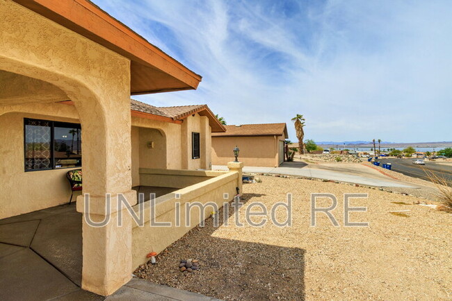 Building Photo - 2068 Palo Verde Blvd S
