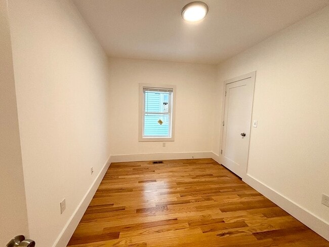 Building Photo - 134 Bow St