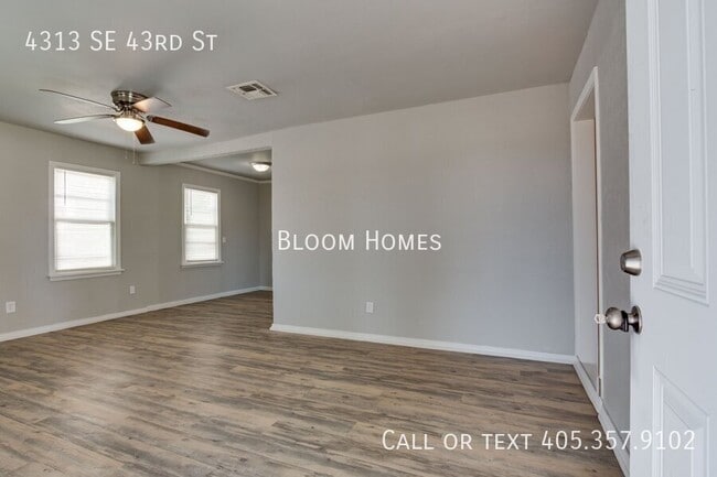 Building Photo - 4313 SE 43rd St