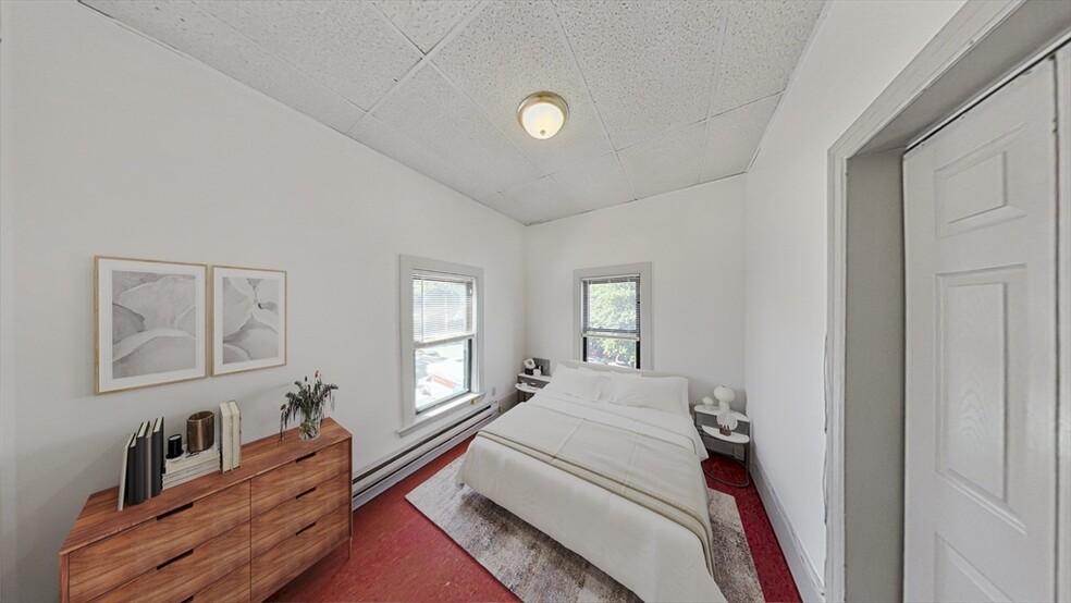 Building Photo - 1536 Tremont St