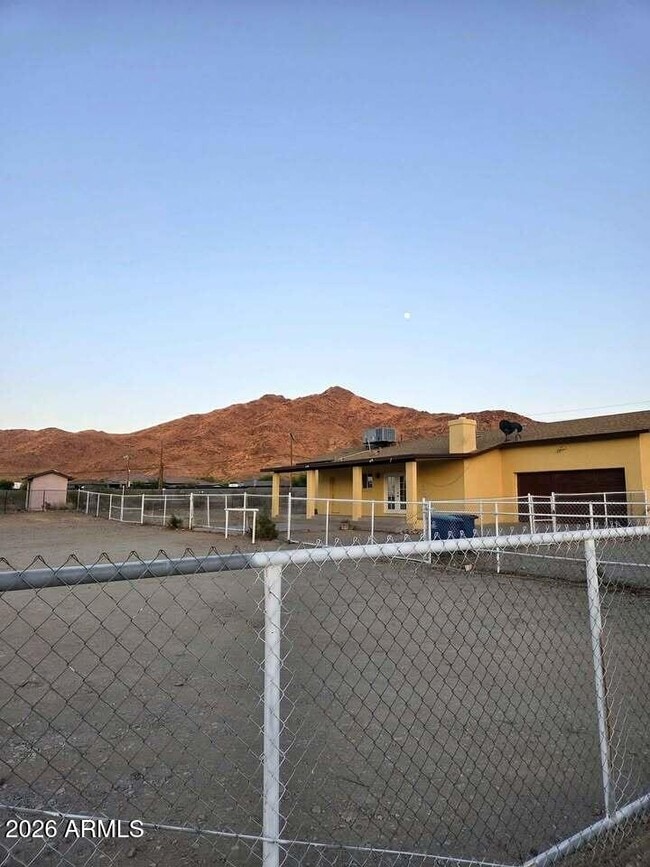 Building Photo - 4012 Carver Rd