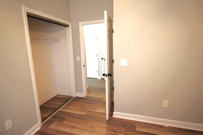 Building Photo - 5801 Oyster Catcher Dr
