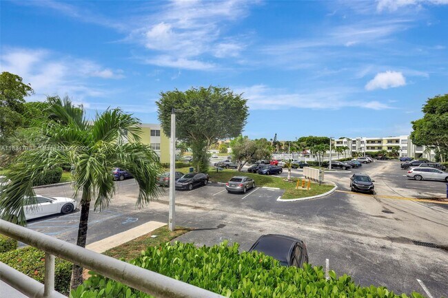 Building Photo - 10755 SW 108th Ave