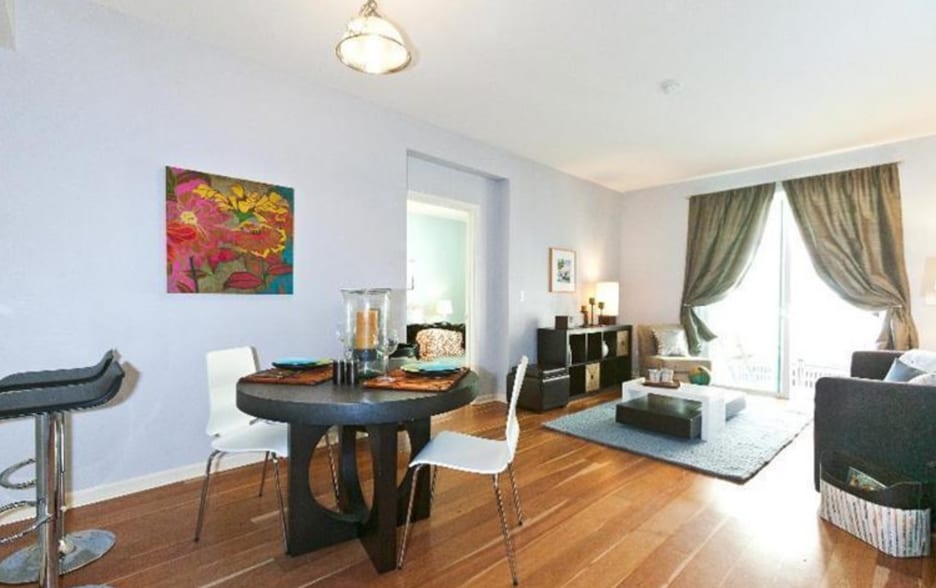 Building Photo - 301 Crescent Ct