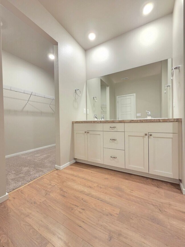 Building Photo - $2,500 - 4 Bed / 2 Bath Beautiful Home in Indian Trail's Newly Developed Community