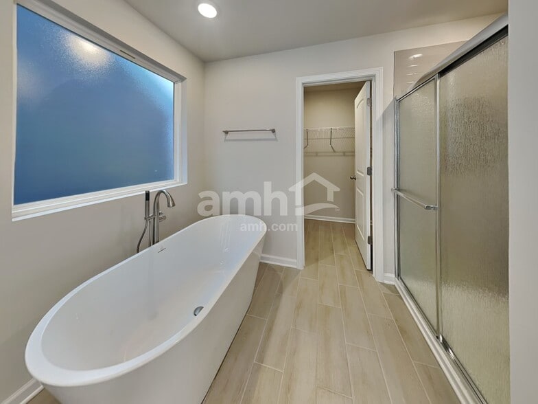 Building Photo - 3120 Emberly Dr