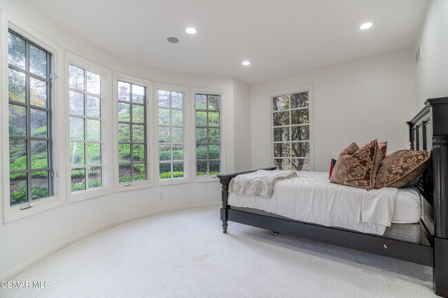 Building Photo - 2443 Swanfield Ct