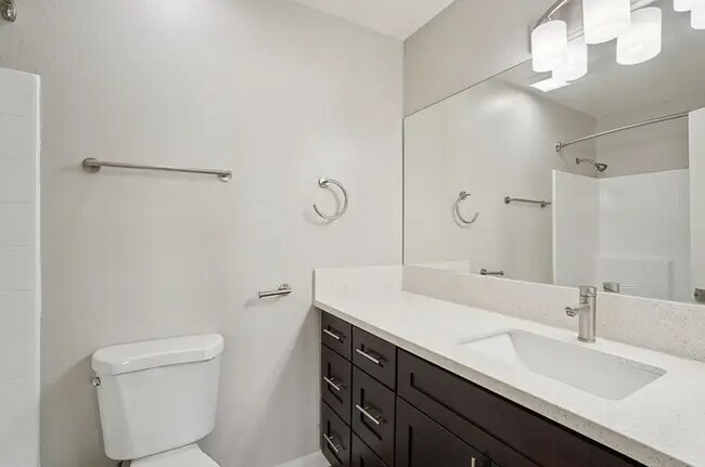 Building Photo - Chadron Apartment