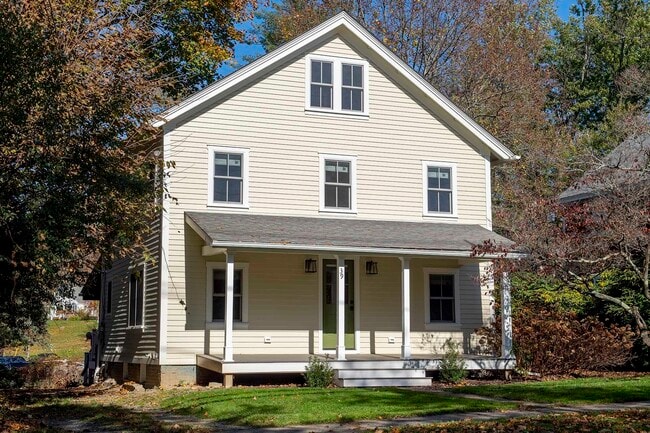 Building Photo - 39 MERRITT Ave