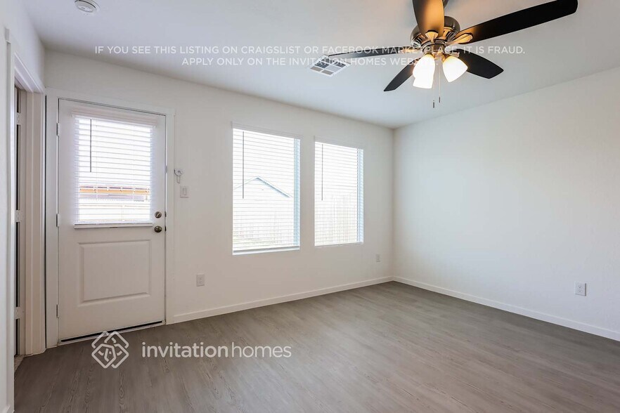 Building Photo - 741 Llano Sky Trl