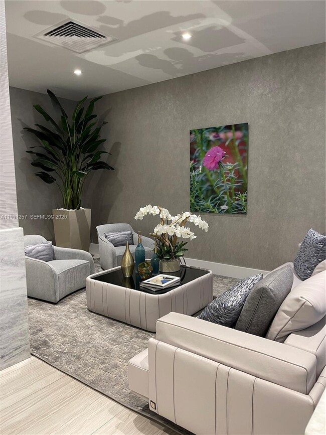 Building Photo - 2301 S Ocean Dr