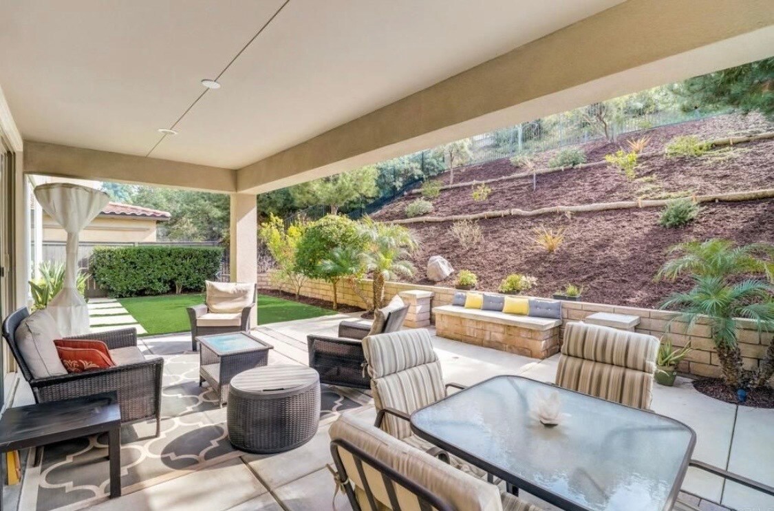 Building Photo - 445 Adobe Estates Dr