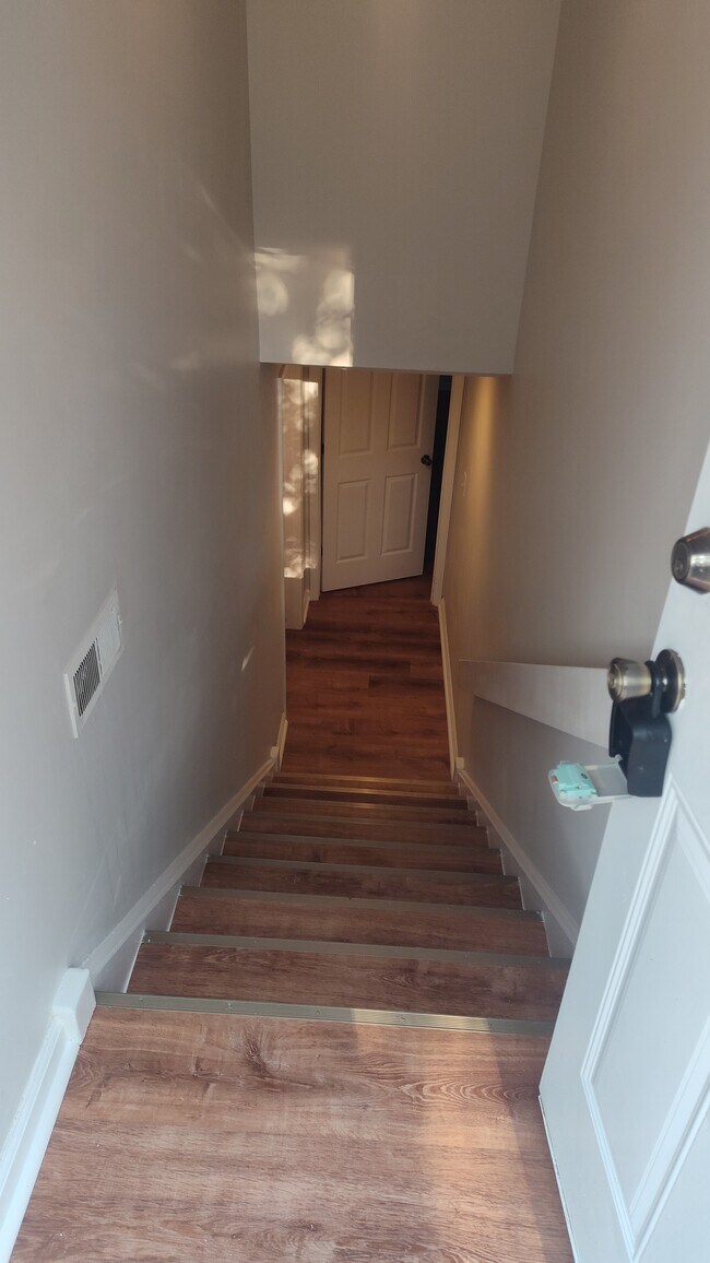 Building Photo - 300 N Ohio St