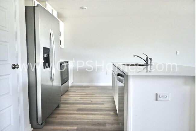 Building Photo - 429 Scarborough St