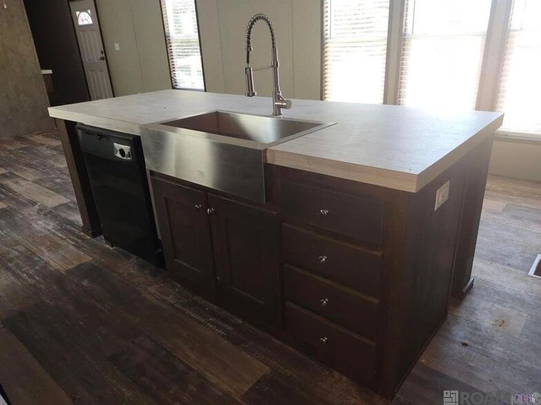 Building Photo - 18884 Scivicque Ln