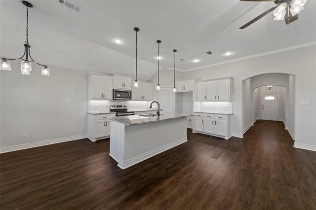 Building Photo - 7502 Grant Ln