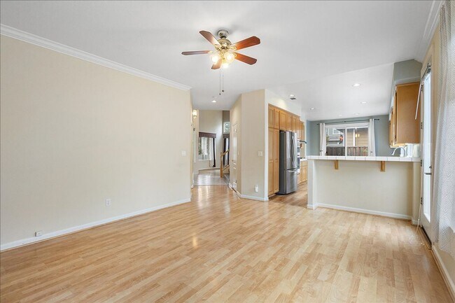 Building Photo - 16 Smith Ct