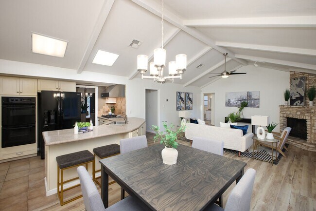 Building Photo - Woods of Shavano Dream