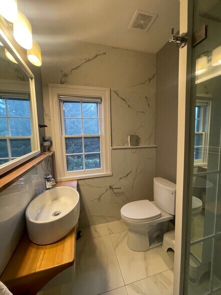 Master bathroom - 3830 Warren St NW