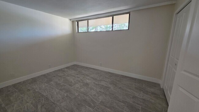 Building Photo - 2618 Cove Cay Dr