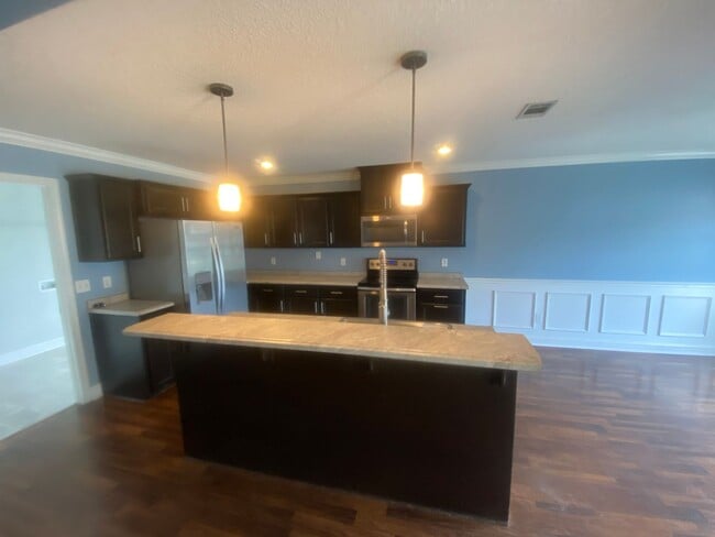 Building Photo - 26 Kinlock Ct