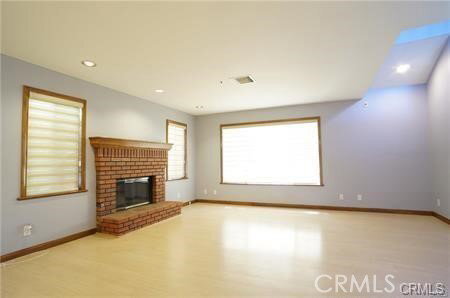 Building Photo - 333 Genoa St