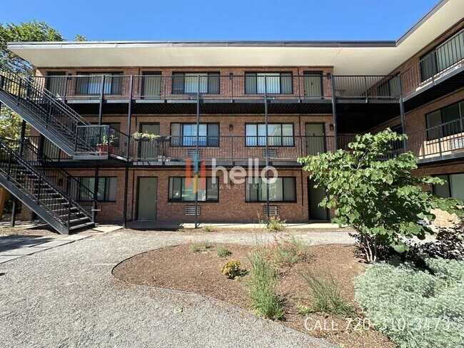 Building Photo - 3377 S Clarkson St