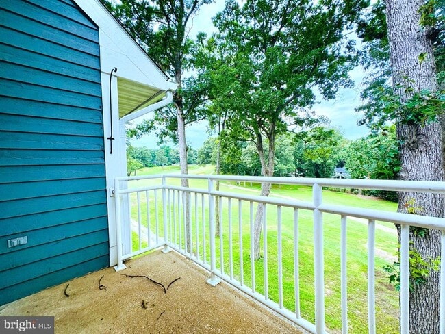 Building Photo - 640 Oakland Hills Dr