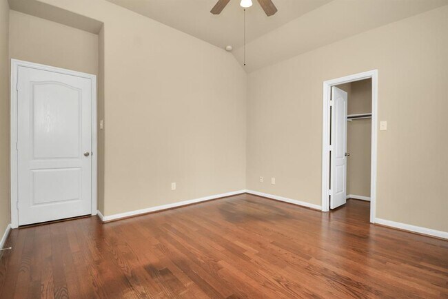 Building Photo - 6727 Oakman Ln