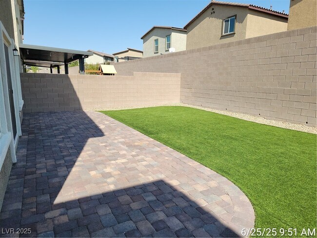 Building Photo - 3836 Lambent Ave