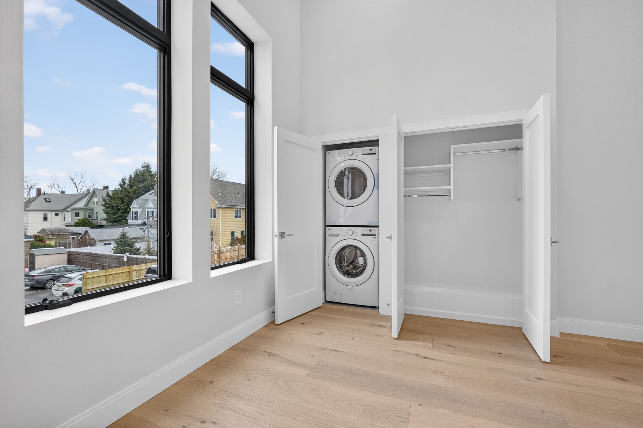 Building Photo - 151 Belmont St