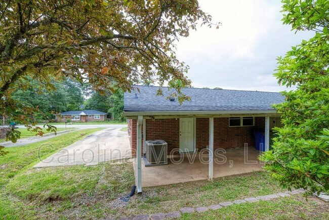 Building Photo - 130 Pleasant Dr